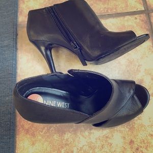 Nine West black heels size 7